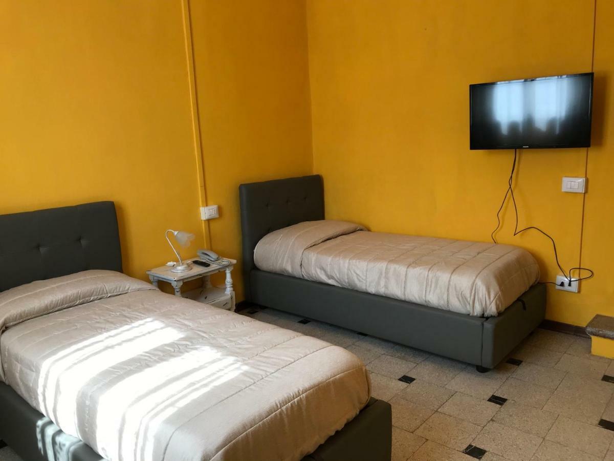 Albergo Antica Lanterna Castelnuovo di Garfagnana Extérieur photo