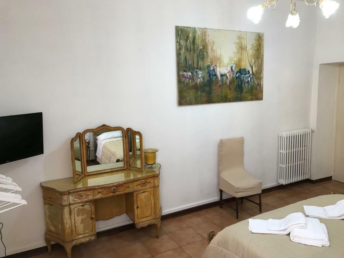 Albergo Antica Lanterna Castelnuovo di Garfagnana Extérieur photo