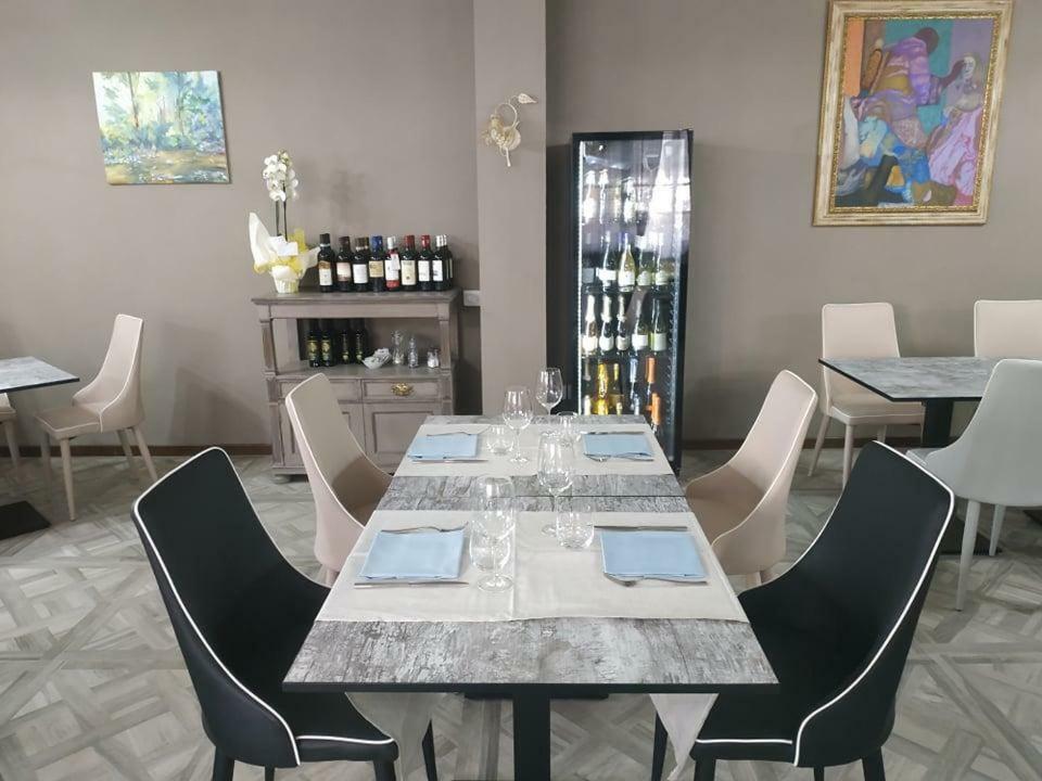 Albergo Antica Lanterna Castelnuovo di Garfagnana Extérieur photo